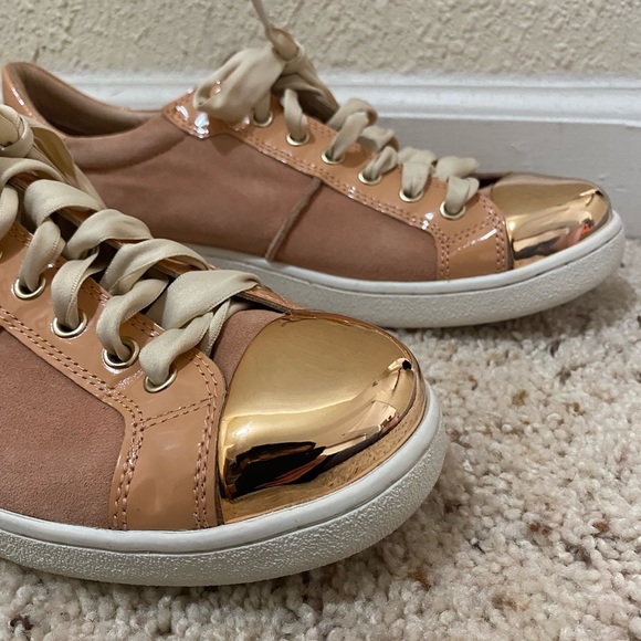 💎UGG Evangeline pink/gold sneakers size 15. - Picture 8 of 16